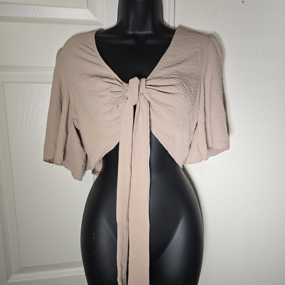 SHEIN Beige Tie-Front Crop Top